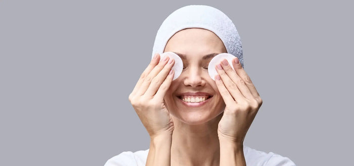 How To Choose the Best Toner for Oily Skin? Ingredients to Look For - Pnk Beauty